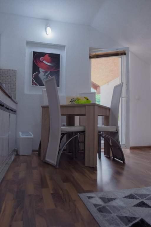 Apartment Dil Kulen Vakuf Exterior foto